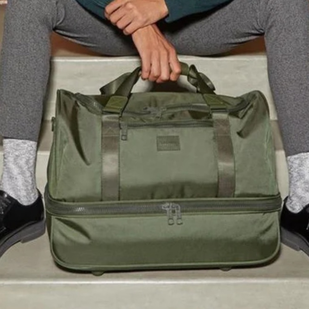 Calpak Stevyn Duffle bag- Brand New with tags